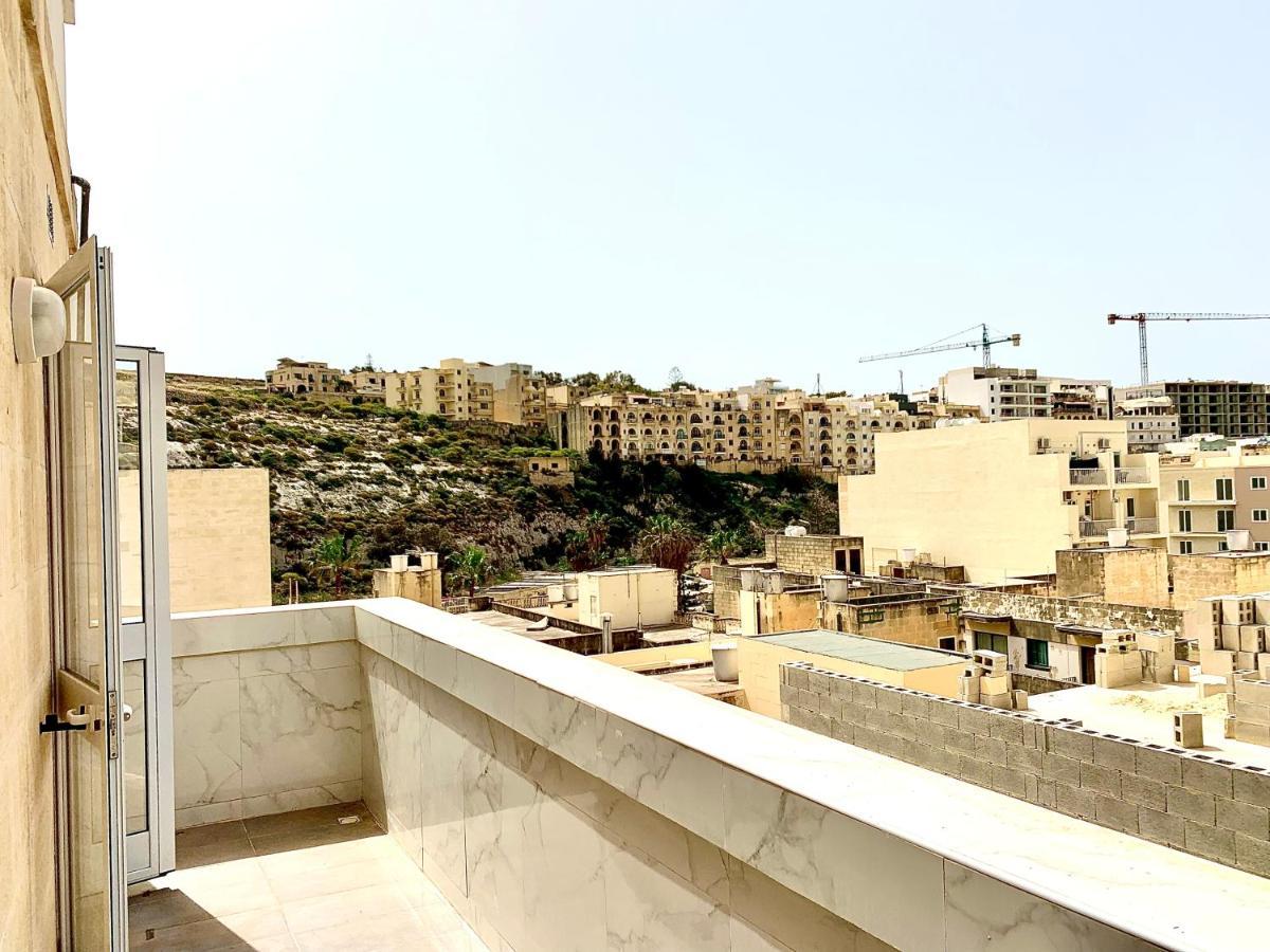 Private Bedroom With Balcony In A Shared Apartment At The Bay Of קסלנדי מראה חיצוני תמונה